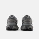 Tênis New Balance 9060 Team Away Grey Cinza